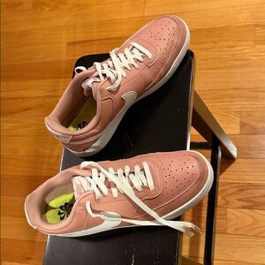 Nike Pink and White Sneakers size 11 like new